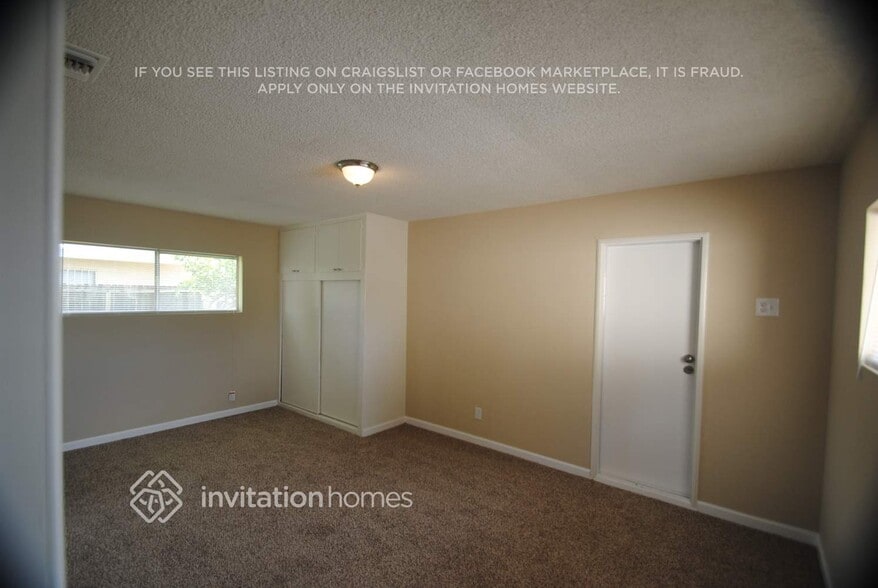 Building Photo - 12351 Poinsettia Ave