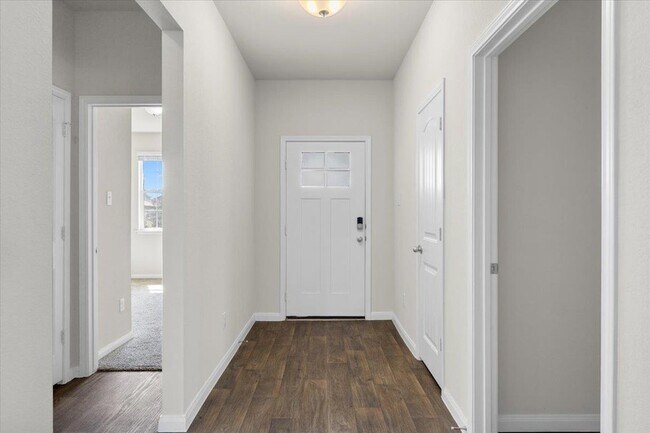 Building Photo - 1033 Ferryman Dr