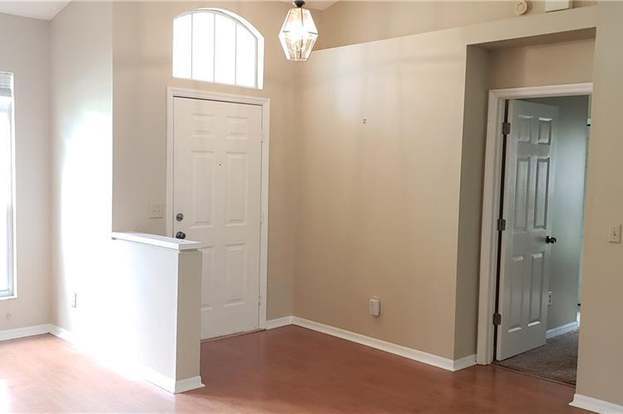 Building Photo - 9302 Pontiac Dr