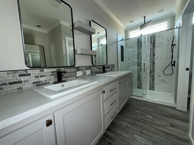 Building Photo - 3514 Campari Dr