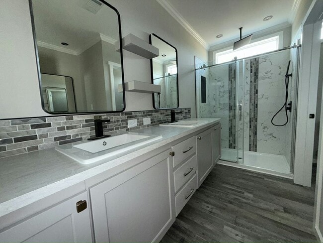 Building Photo - 3618 Vine Trl