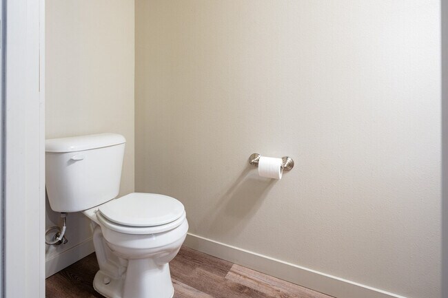 Building Photo - 5 S Kellogg St