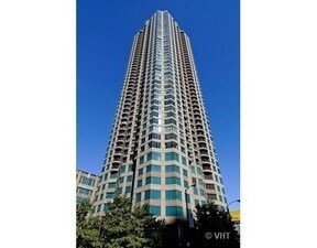 Primary Photo - 400 N La Salle Dr