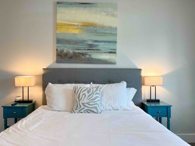 Building Photo - 1112 Morgan Ave