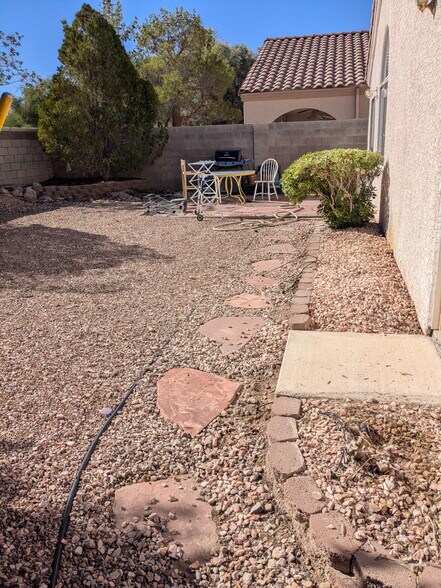 Building Photo - 3171 Castle Canyon Ave