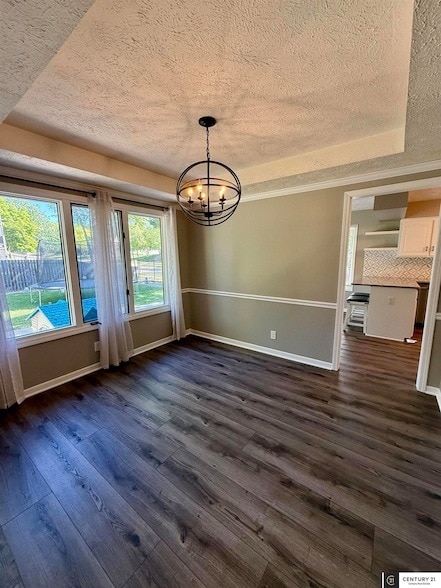 Building Photo - 2902 Blackhawk Dr