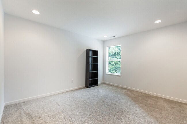 Building Photo - 6513 Cara Cade Ln