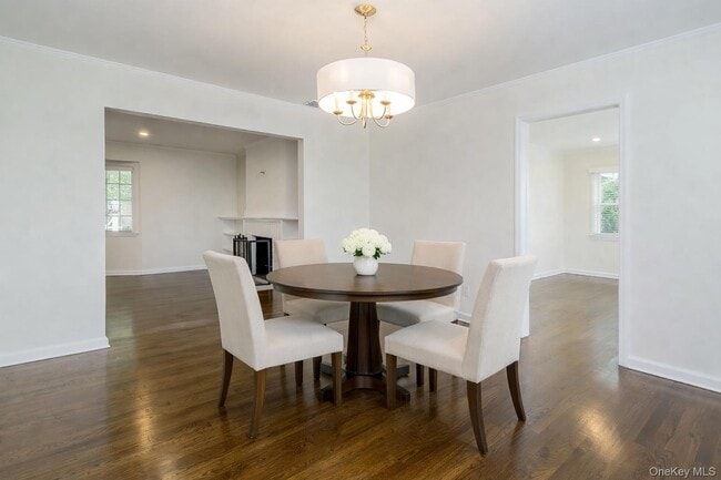 Building Photo - 14 St Pauls Pl