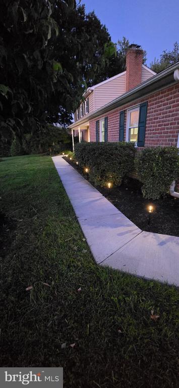 Building Photo - 2713 Wesleyan Dr