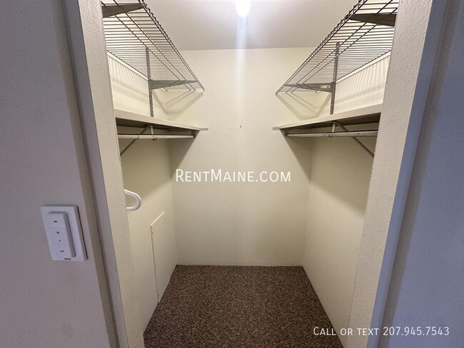 Building Photo - 26 Longrale Park