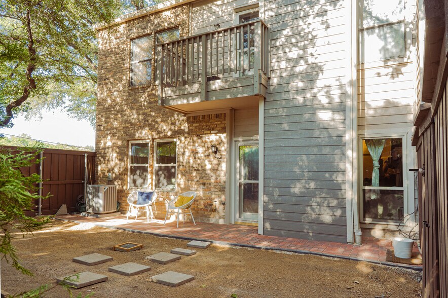 Building Photo - 5616 Preston Oaks Rd