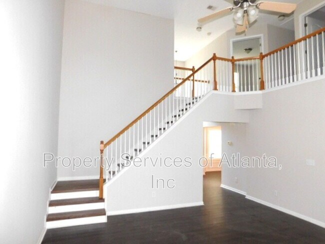 Building Photo - 6672 Grand Hickory Dr