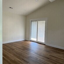 Building Photo - 419 Red Fox Trail