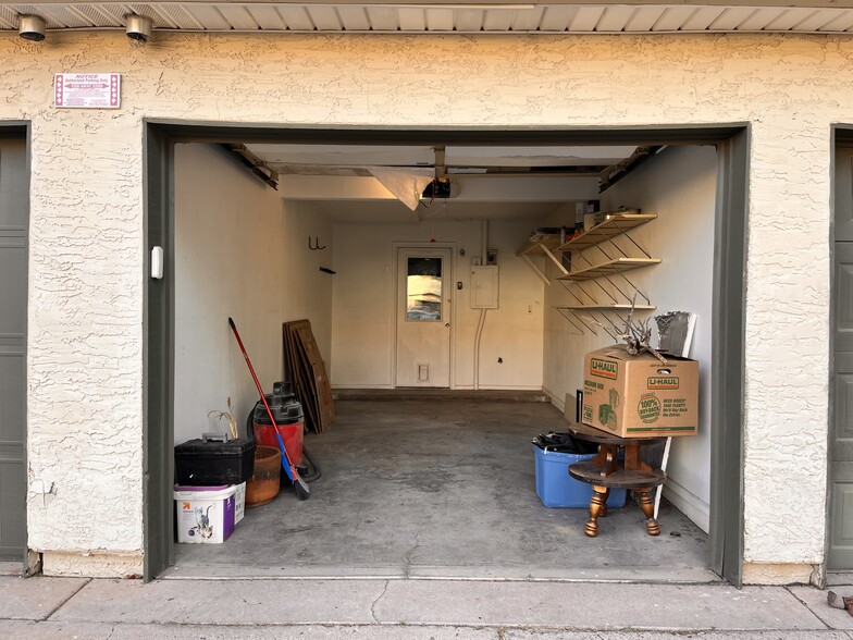 Building Photo - 30 E Brown Rd