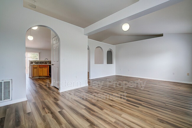 Building Photo - 3059 Magellan Ave