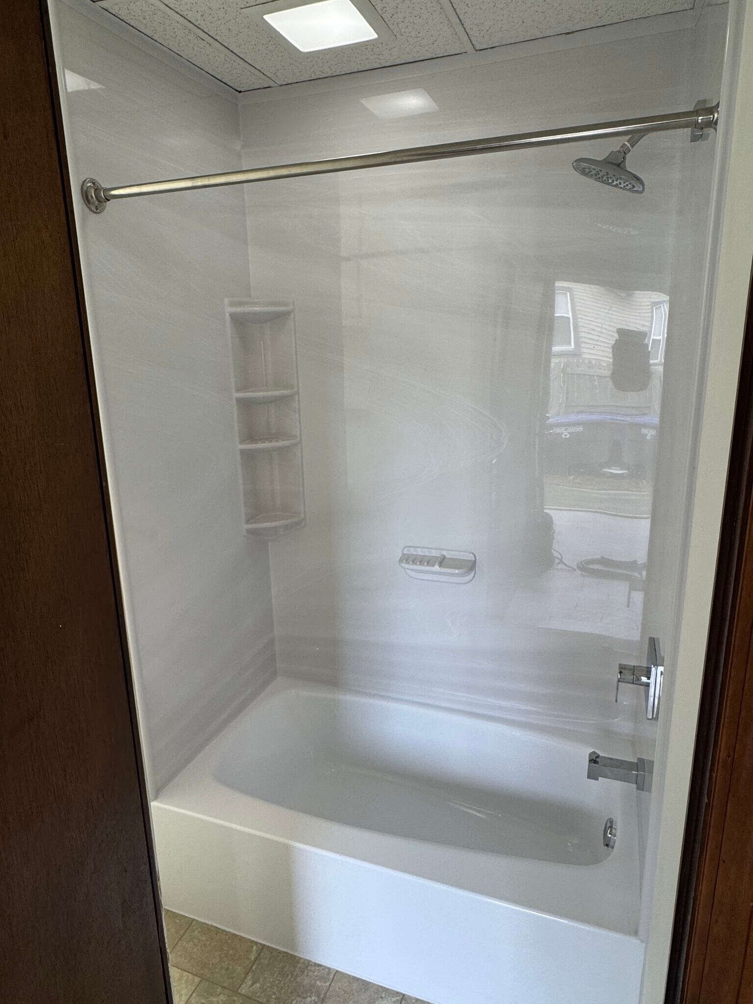 Building Photo - 1638 Saemann Ave