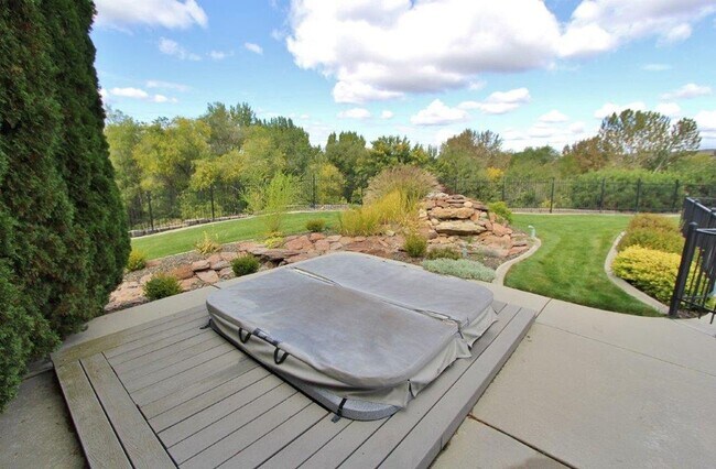Building Photo - Immaculate & Captivating Home in Lexington Hills
