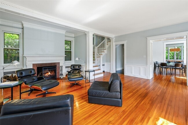Building Photo - 25 Highbrook Ave
