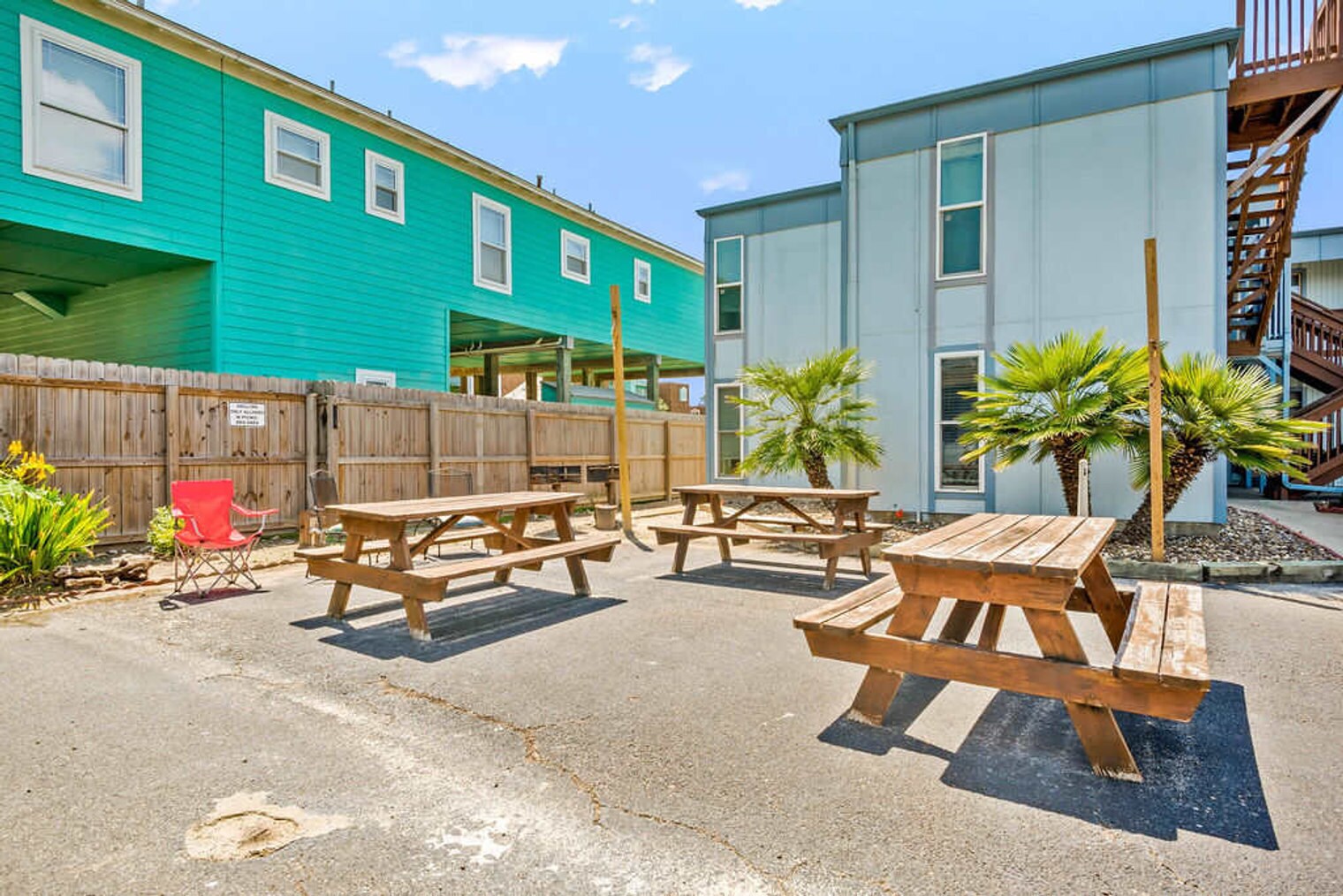 Building Photo - 2025 Eleventh Street-SI FL1-ID1023252P