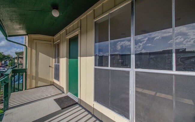 Building Photo - 1516 Bay Area Blvd