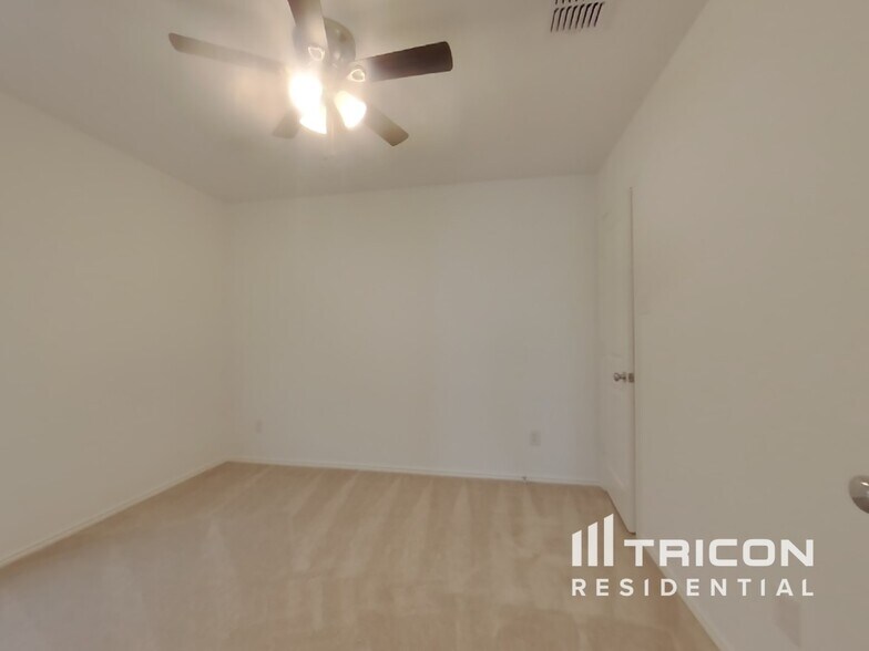 Building Photo - 11826 Hermosa Ln