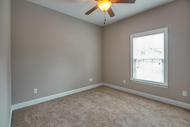 Building Photo - 2475 Tippecanoe Ridge