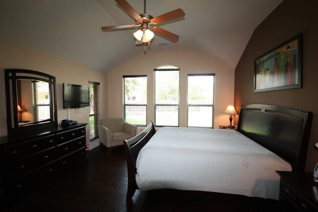 Building Photo - 2839 Nolina Ln