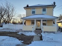 Building Photo - 40 Belford Ave