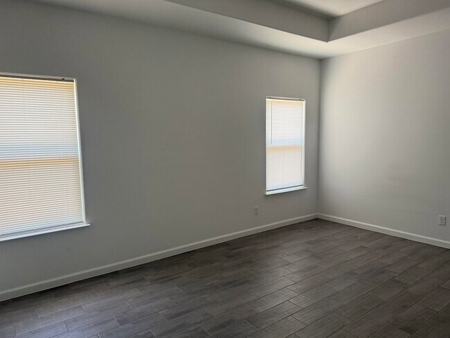 Building Photo - 314 Javier Dr