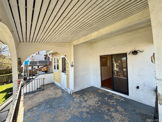 Building Photo - 116 Alexander Ave