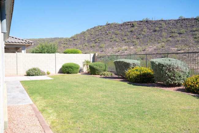 Building Photo - 30401 N 115th Dr