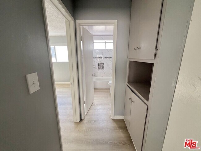 Building Photo - 1426 Orange Grove Ave