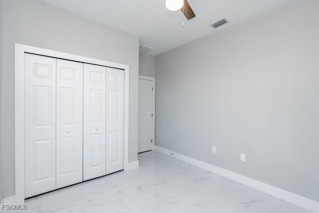 Building Photo - 4417 22nd St SW