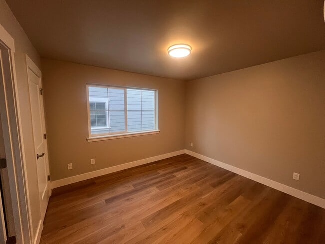 Building Photo - New Construction 3 Bedroom in NW Bend