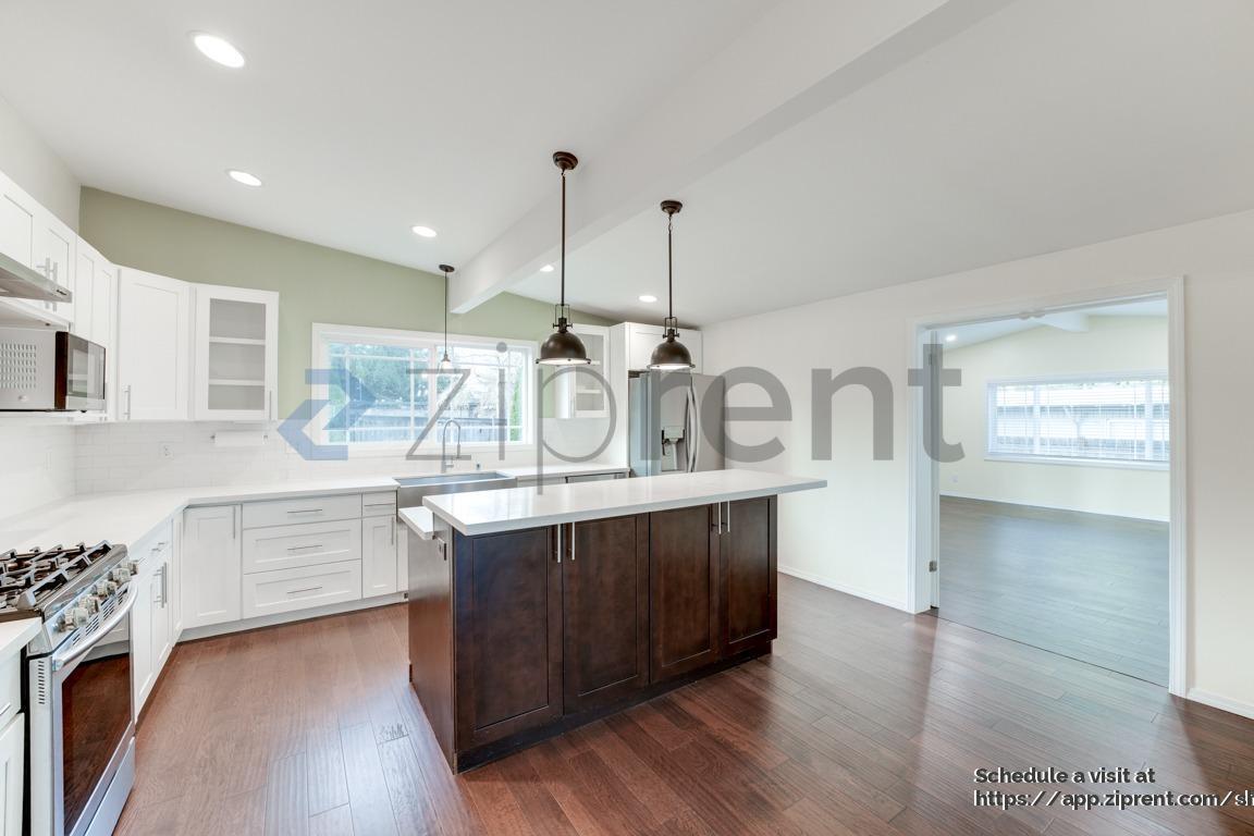 Building Photo - 1249 149th Pl SE