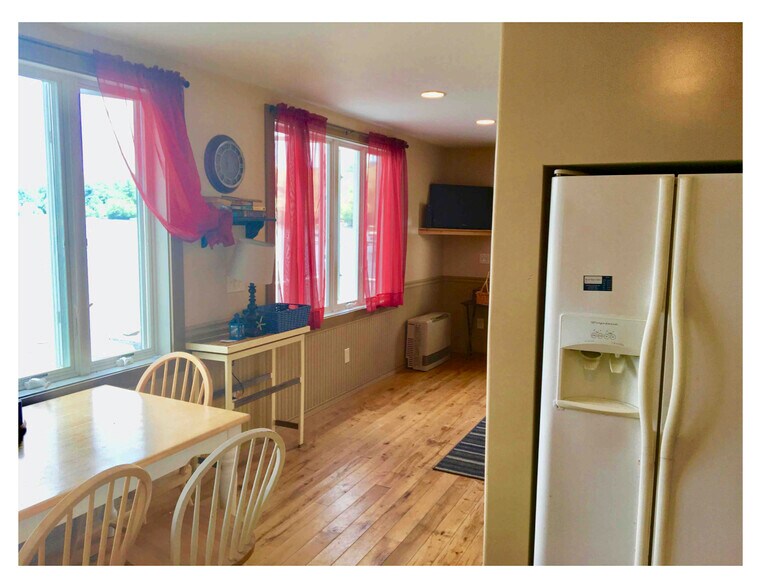 Building Photo - 8 W Shore Rd