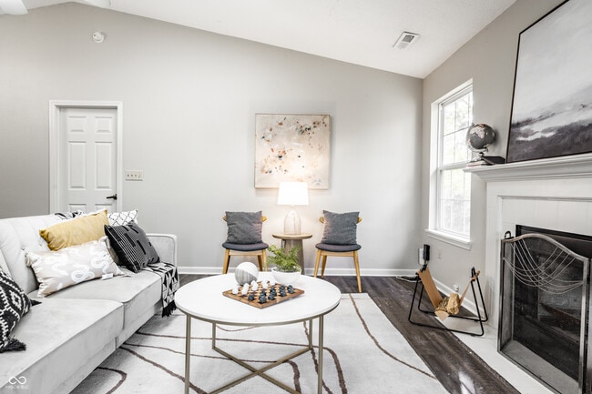 Building Photo - 10513 Blue Springs Ln