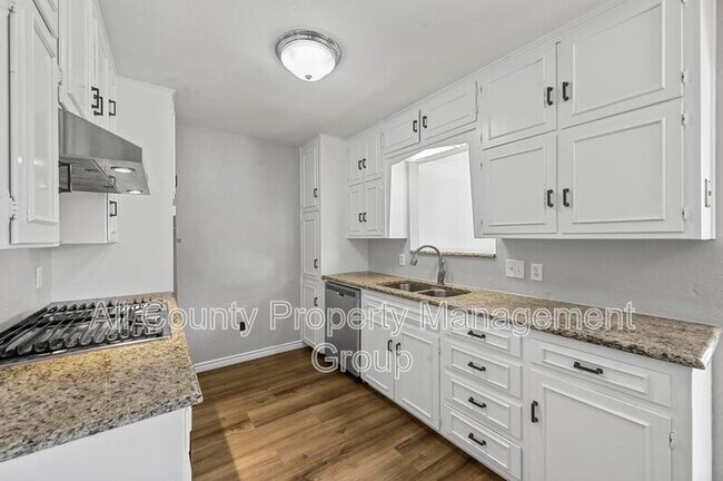 Building Photo - 3108 Shady Brook Dr