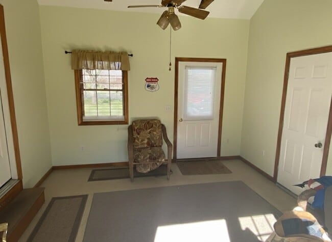 Building Photo - 159 Belchertown Rd