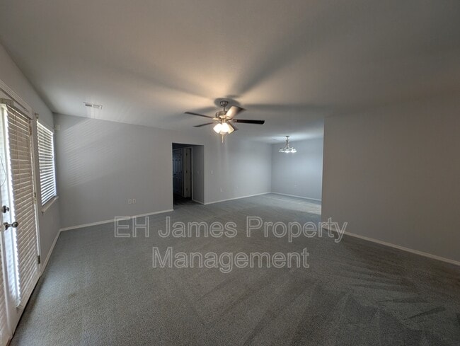 Building Photo - 6945 E 46th Pl