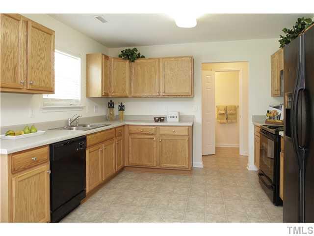 Building Photo - Classic 4-Bedroom Home in McKinley Mill