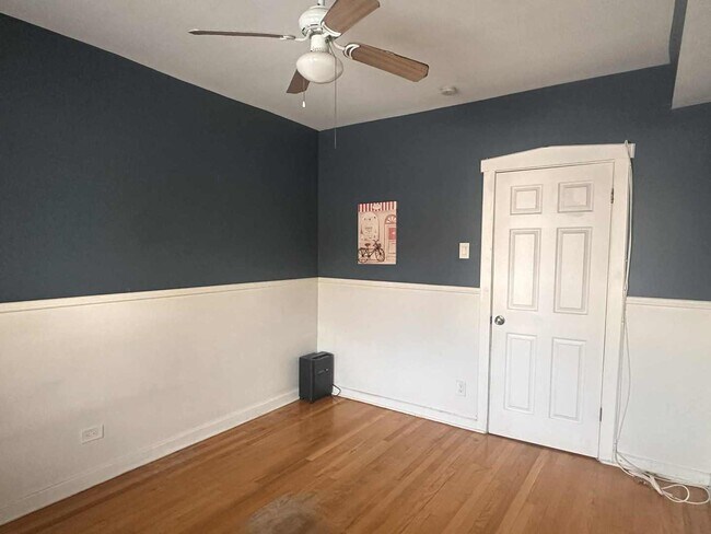 Building Photo - 3719 W Hirsch St