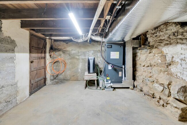 Building Photo - Fully Remodeled 4-Bedroom Home in Southern Lehigh School District