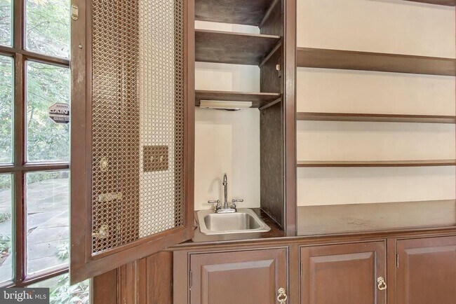 Building Photo - 7308 Burdette Ct