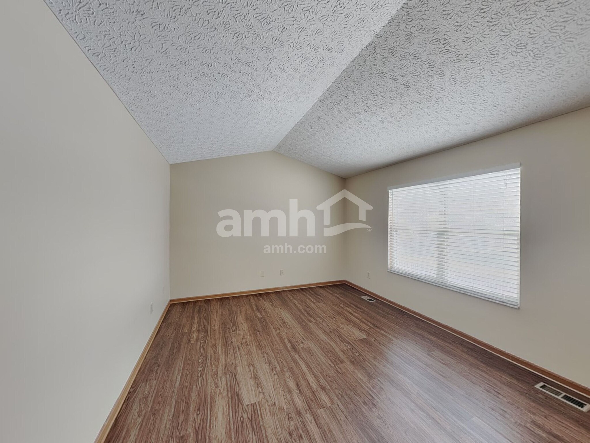 Building Photo - 6647 Hilmar Dr