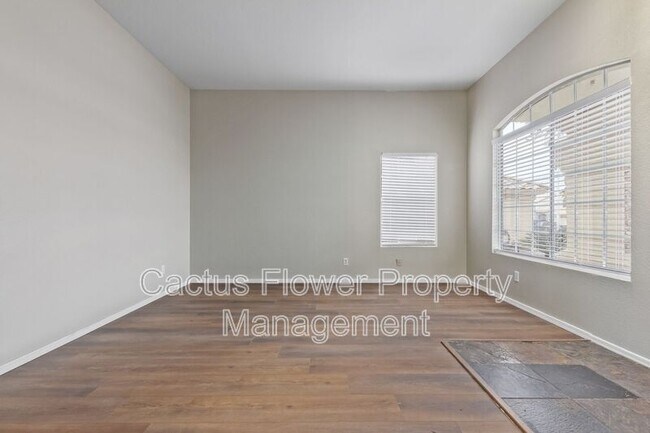 Building Photo - 1651 E Flint St