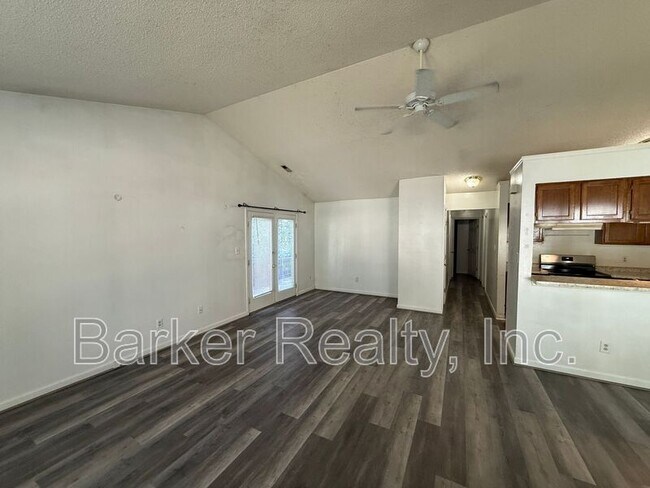 Building Photo - 2925 Golden Oak Ct