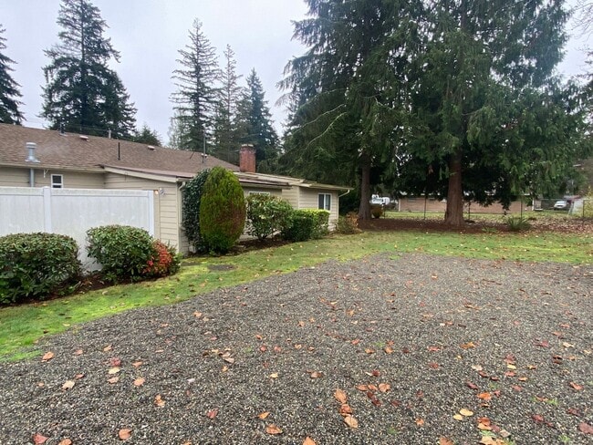 Building Photo - DOWNTOWN Covington home w/ basement