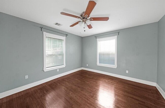Building Photo - 7310 Moss Rose St