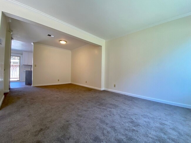 Building Photo - Newly Renovated Condo with NEW KITCHEN! - ...